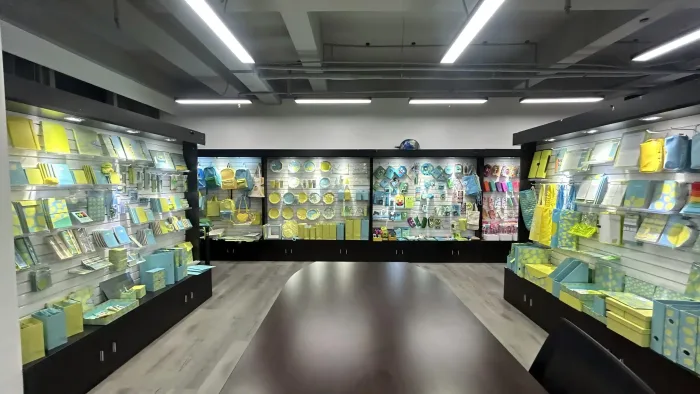 Showroom 2